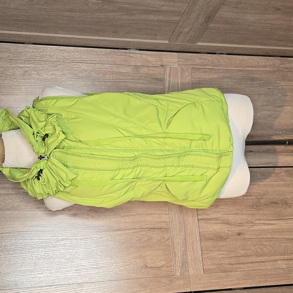 Luii Bright Green Puffer Vest - Picture 2 of 12